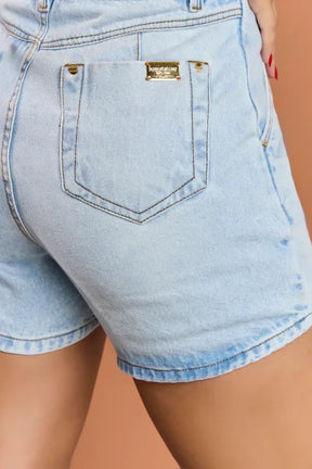 Bermuda em Jeans Claro